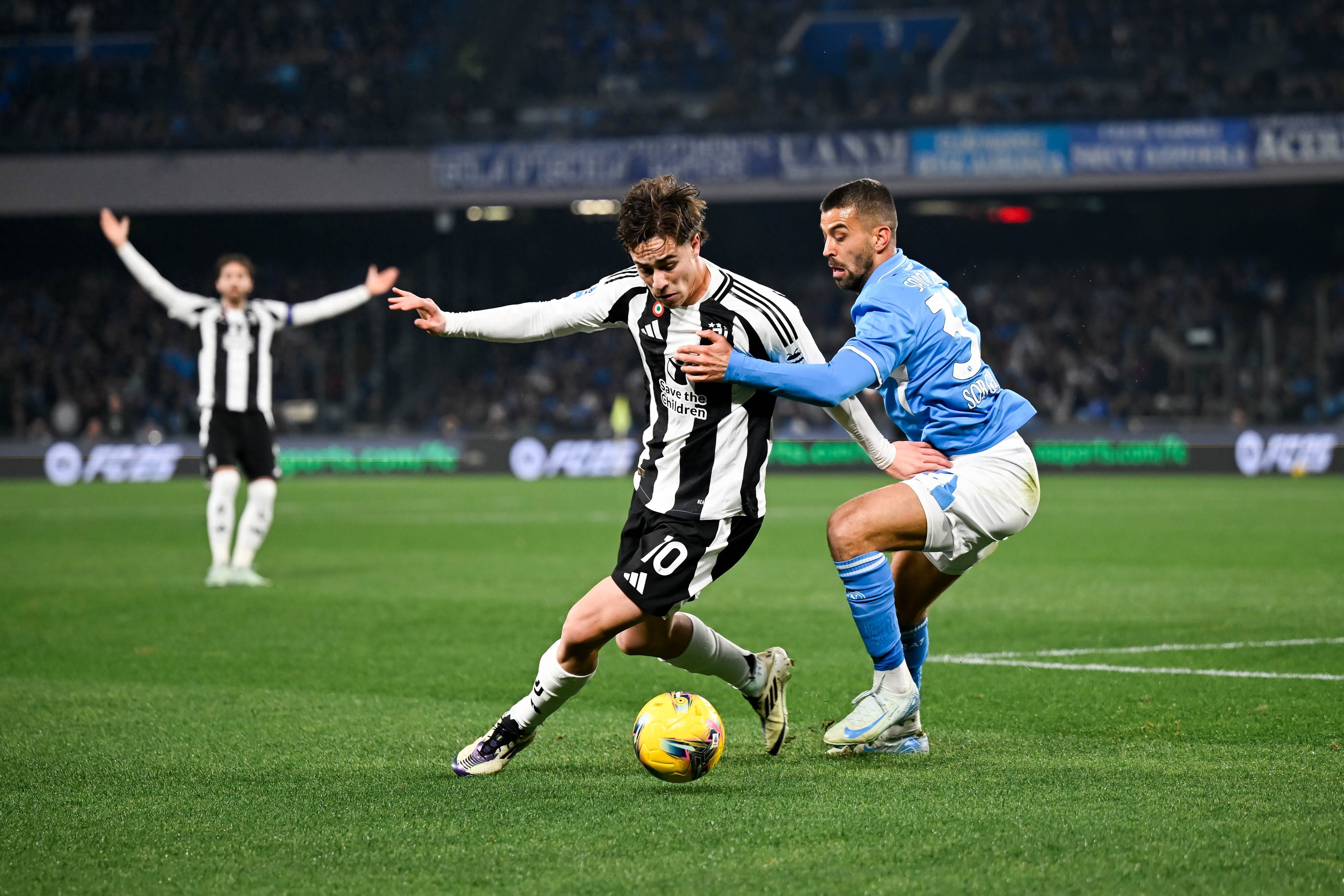 Kaiyun Sports-包含今晨意大利杯焦点战，尤文图斯遗憾出局，管理层满意，临场指挥获称赞的词条